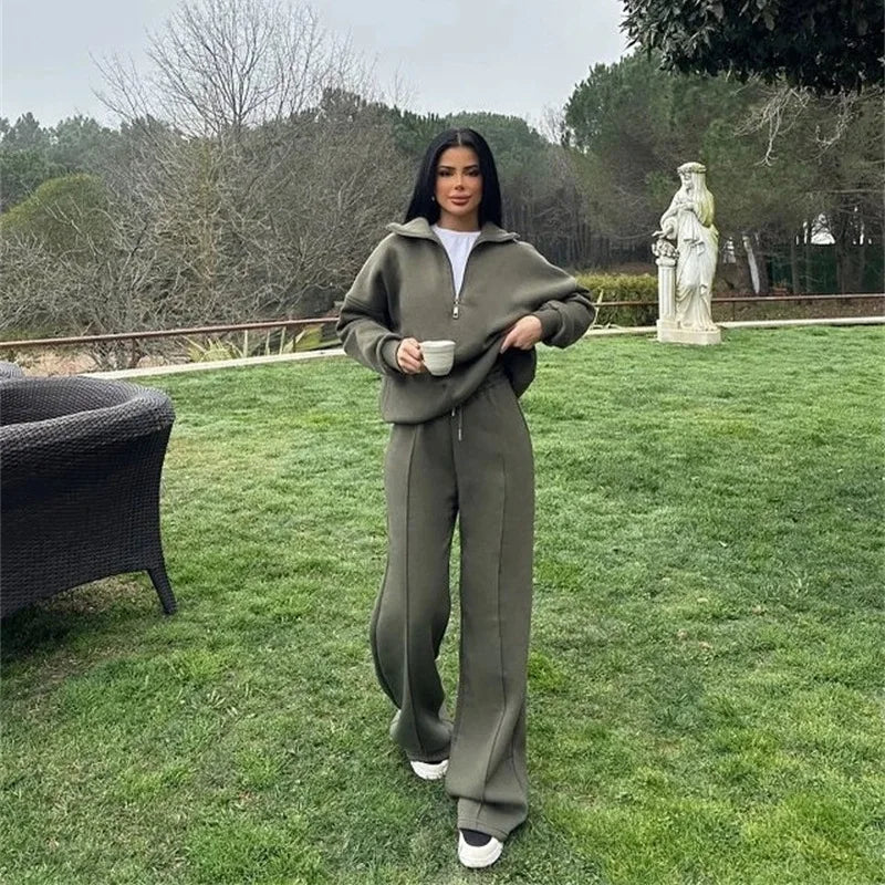 Sweatshirt & Pants Set