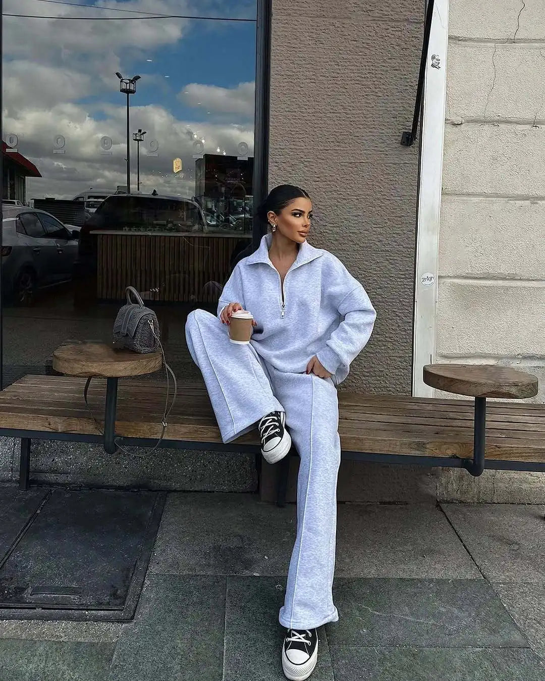 Sweatshirt & Pants Set