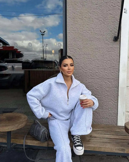 Sweatshirt & Pants Set