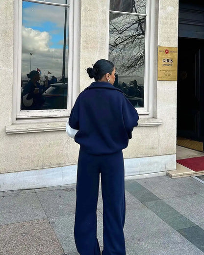 Sweatshirt & Pants Set